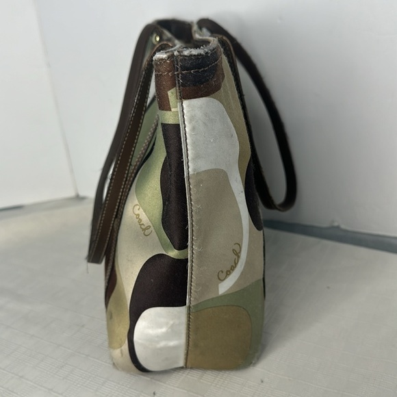 COACH CO768-11116 Green Scarf Print Purse - Picture 2 of 11